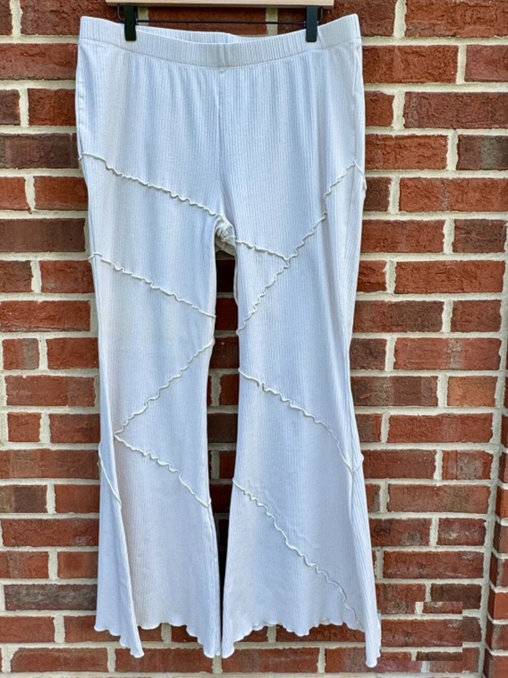 Wild Fable Ribbed Ruffle Flare Pant Jrs Sz 1X Cream High Rise Stretch Boho
